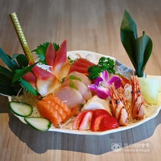 Celebration Sashimi (15 piece)